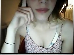 Camchat Hot Girl Show Boobs Pussy !