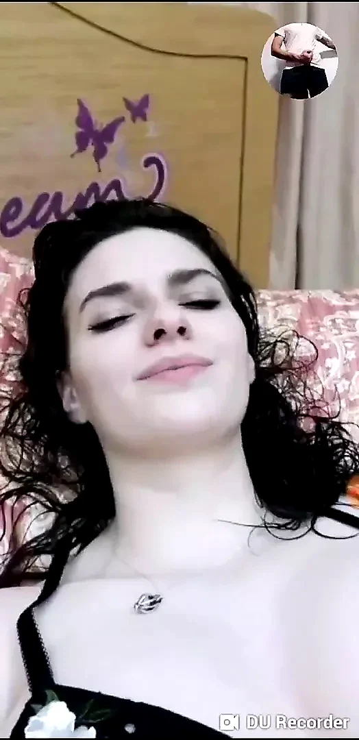 Girl Enjoying a Horny Webcam Session